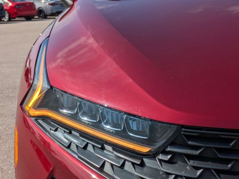 Used 2022 Kia K5 LXS image 10