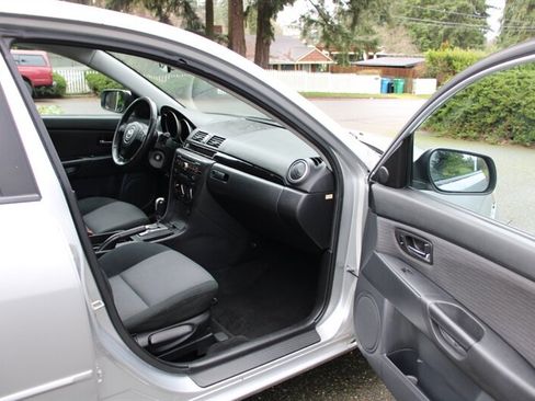 Used 2009 MAZDA MAZDA3 i Touring Value image 13