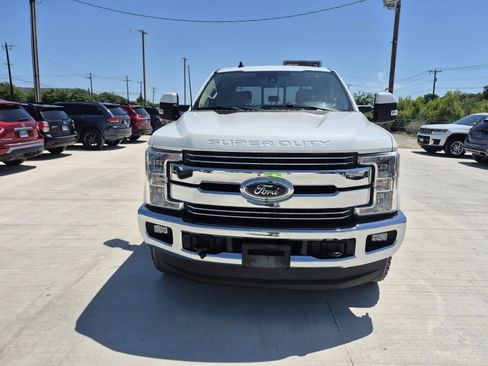 Used 2019 Ford F250 Lariat w/ Lariat Ultimate Package AWD/4WD image 3