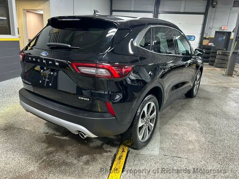 Used 2025 Ford Escape Platinum image 4