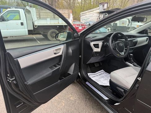Used 2014 Toyota Corolla LE w/ Body Protection Package image 12
