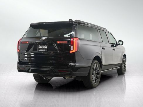 Used 2025 Ford Expedition Max Platinum w/ Stealth Appearance Package AWD/4WD image 6