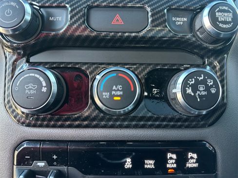 Used 2021 RAM 2500 Big Horn w/ Level 1 Equipment Group image 22