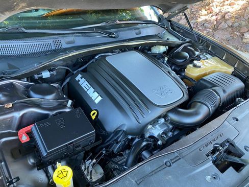 Used 2015 Dodge Charger R/T RWD image 3