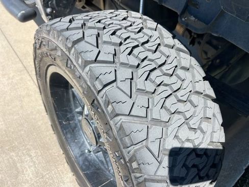 Used 2021 Toyota Tundra SR5 w/ SR5 Upgrade Package image 6