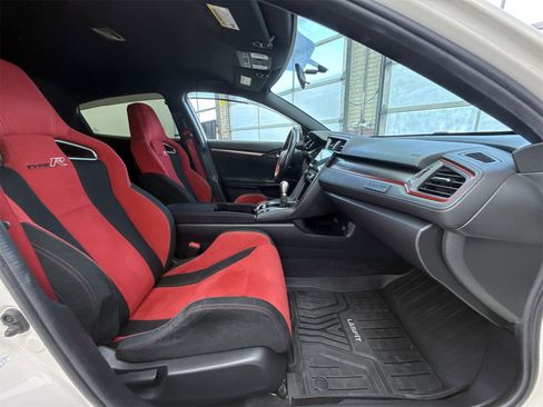 Used 2019 Honda Civic Type R image 15