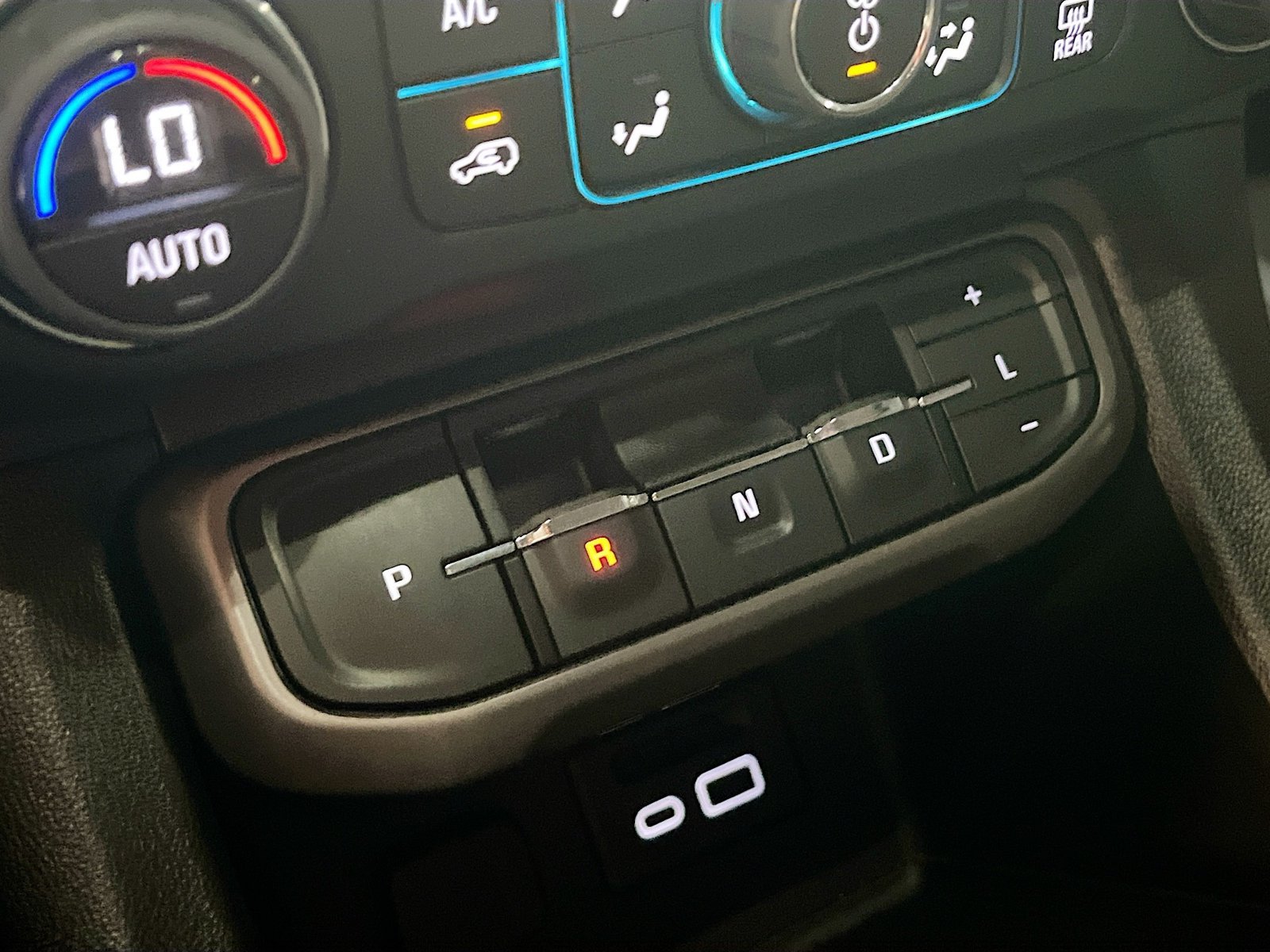 Used 2023 GMC Acadia AT4 w/ Trailering Package AWD/4WD image 16