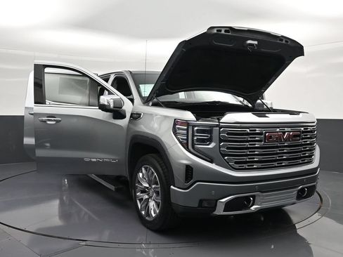 Used 2023 GMC Sierra 1500 Denali w/ Denali Reserve Package AWD/4WD image 25