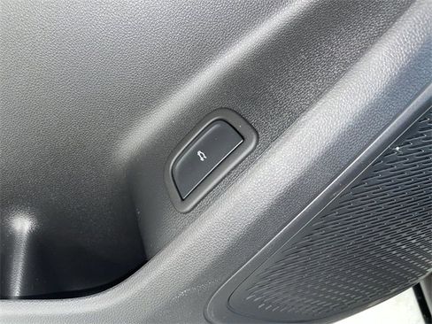 New 2026 Chevrolet Traverse LT w/ Midnight/Sport Edition image 26