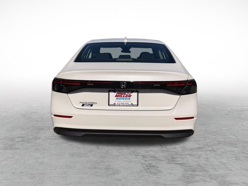 Certified 2023 Honda Accord EX image 5