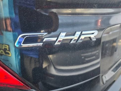 Used 2020 Toyota C-HR XLE FWD image 9