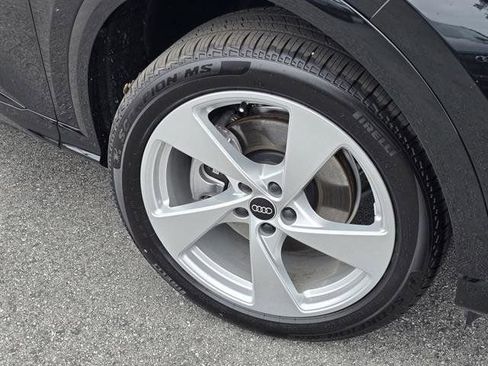 Used 2025 Audi Q5 Premium Plus image 32