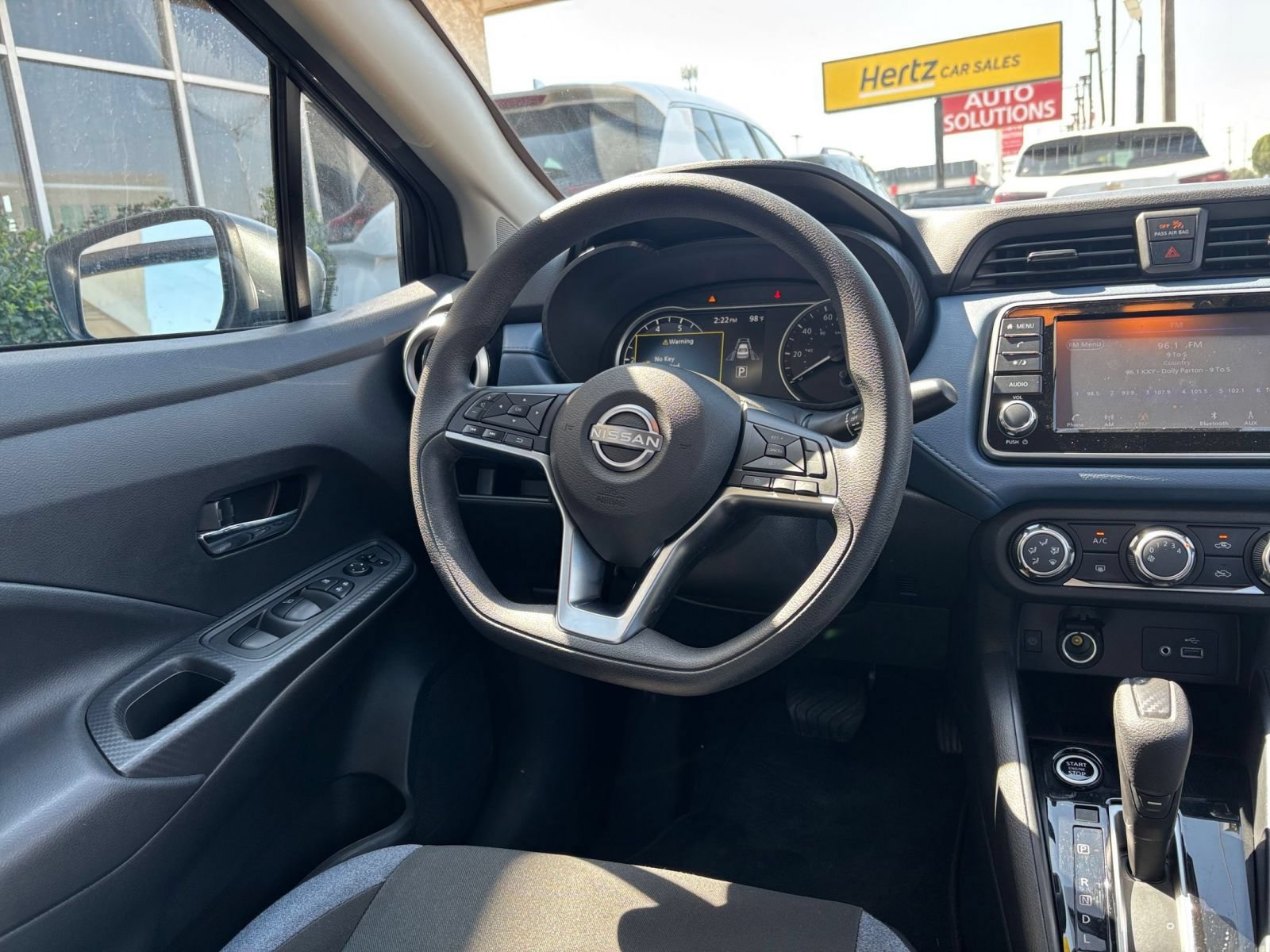 Used 2025 Nissan Versa SV FWD image 31
