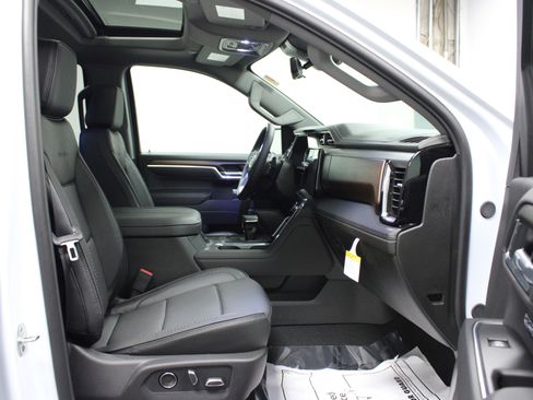 New 2026 GMC Sierra 1500 Denali AWD/4WD image 16