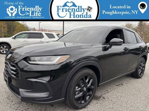 Used 2025 Honda HR-V Sport image 1