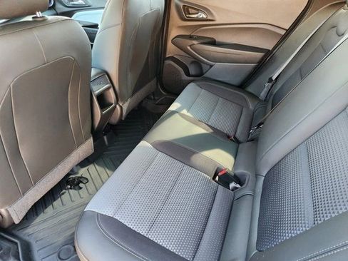 Used 2025 Chevrolet Trax LT w/ Driver Confidence Package image 31