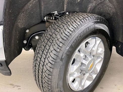 Certified 2025 Chevrolet Silverado 3500 LT image 33