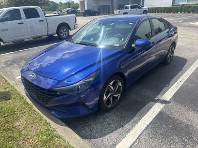 Used 2023 Hyundai Elantra SEL w/ Convenience Package