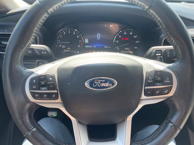 Used 2021 Ford Explorer Limited w/ Equipment Group 301A AWD/4WD image 16