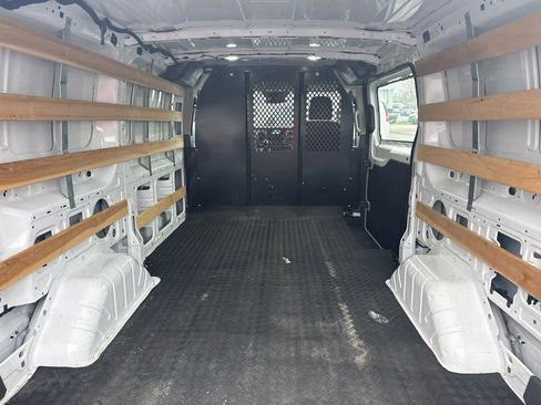 Used 2024 Ford Transit 250 Low Roof w/ Exterior Upgrade Package image 20