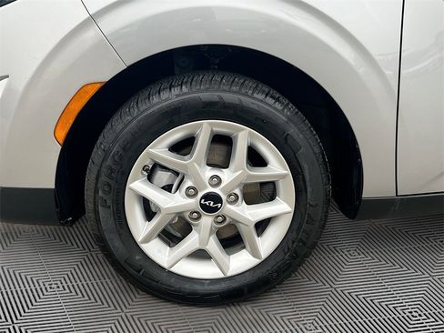 Used 2023 Kia Soul LX w/ Option Group 015 image 28