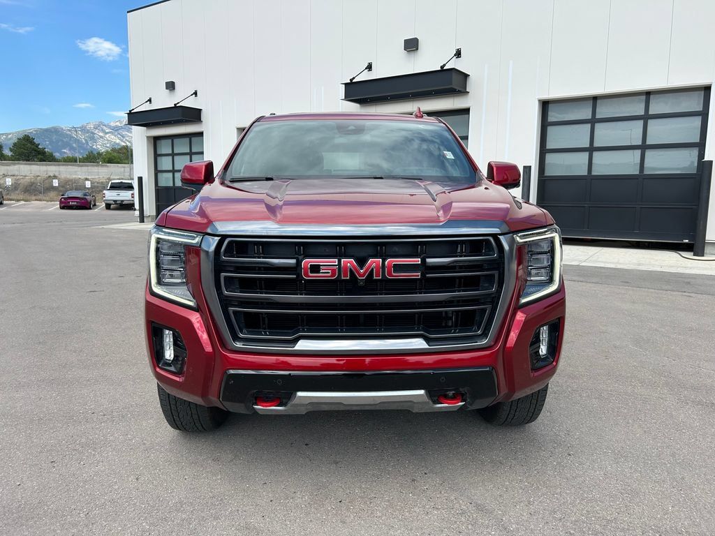 Used 2024 GMC Yukon AT4 w/ AT4 Premium Plus Package AWD/4WD image 5