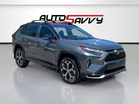 Used 2025 Toyota RAV4 XSE w/ Weather Package AWD/4WD image 1