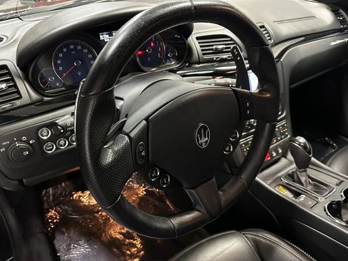 Used 2017 Maserati GranTurismo Sport RWD image 9