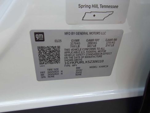 New 2025 Cadillac Lyriq Sport image 29