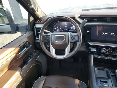 Used 2024 GMC Sierra 3500 Denali w/ Denali Reserve Package AWD/4WD image 13