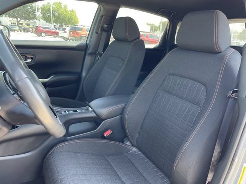 Used 2024 Honda HR-V Sport image 25
