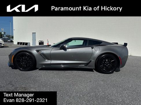Used 2016 Chevrolet Corvette Z06 w/ 3LZ Preferred Equipment Group RWD image 5