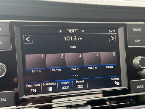 Used 2024 Volkswagen Jetta S FWD image 17