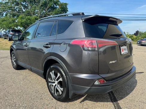 Used 2017 Toyota RAV4 LE w/ All Weather Liner Package AWD/4WD image 7