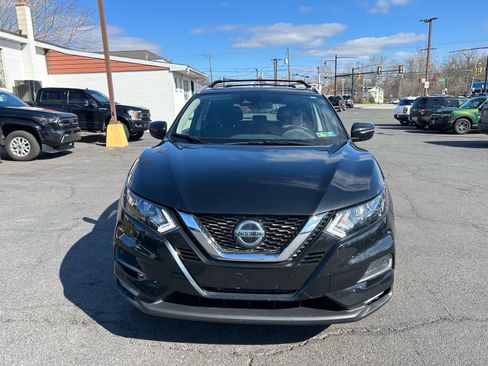 Used 2020 Nissan Rogue Sport SV w/ All-Weather Package image 2