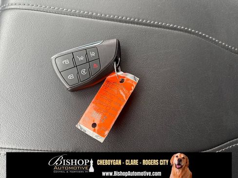 Used 2025 Chevrolet Tahoe Z71 AWD/4WD image 25