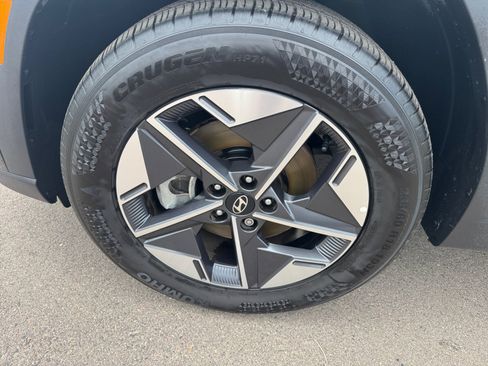 Used 2025 Hyundai Tucson SEL FWD image 25