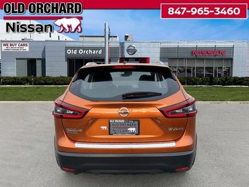 Used 2022 Nissan Rogue Sport SV image 6