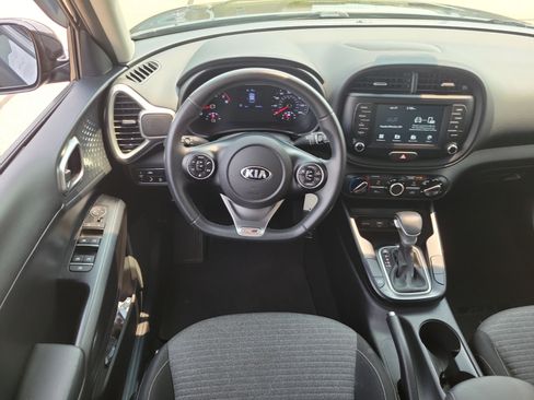 Used 2021 Kia Soul GT-Line FWD image 9