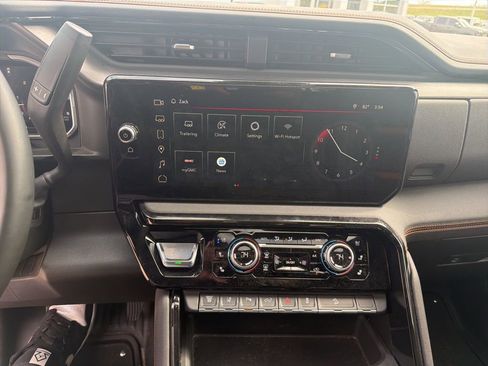 Used 2026 GMC Sierra 2500 AT4 w/ AT4 Premium Plus Package image 12