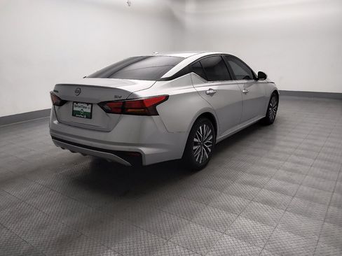 Used 2023 Nissan Altima 2.5 SV FWD image 10
