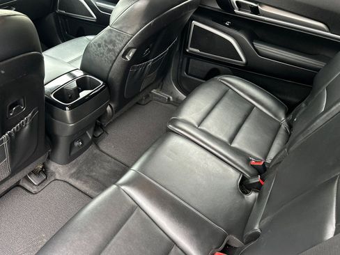 Used 2021 Kia Telluride LX FWD image 9