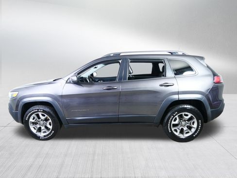 Used 2019 Jeep Cherokee Trailhawk AWD/4WD image 4