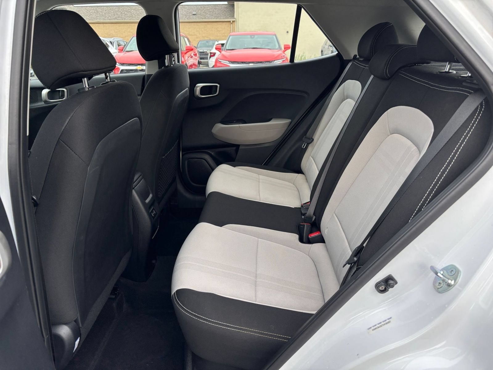 Used 2026 Hyundai Venue SEL FWD image 24