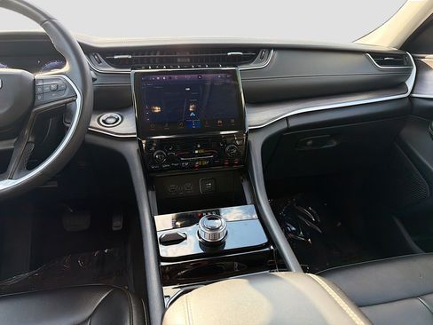 Used 2023 Jeep Grand Cherokee L Limited image 20