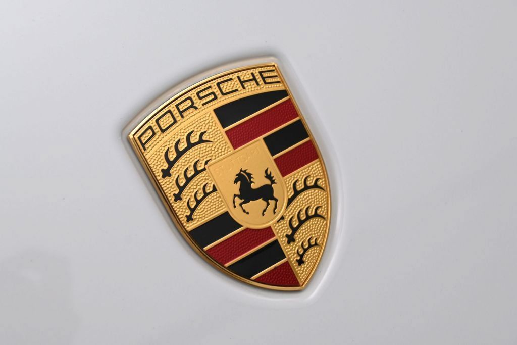 Certified 2026 Porsche Macan S AWD/4WD image 37