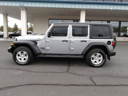 Used 2021 Jeep Wrangler Unlimited Sport w/ Cold Weather Group AWD/4WD image 2