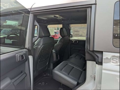 New 2026 Ford Bronco Badlands image 6