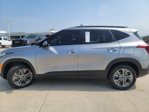 Used 2024 Kia Seltos S AWD/4WD image 4