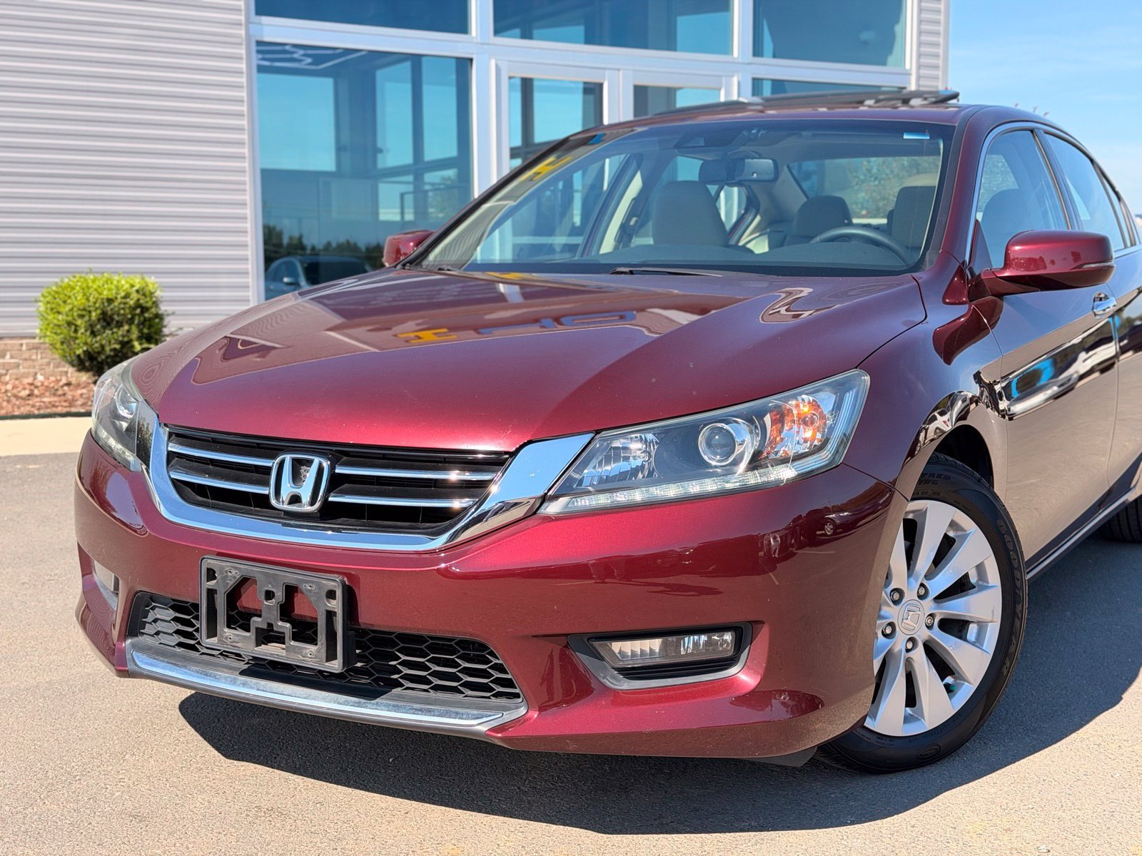 Used 2014 Honda Accord EX-L image 2
